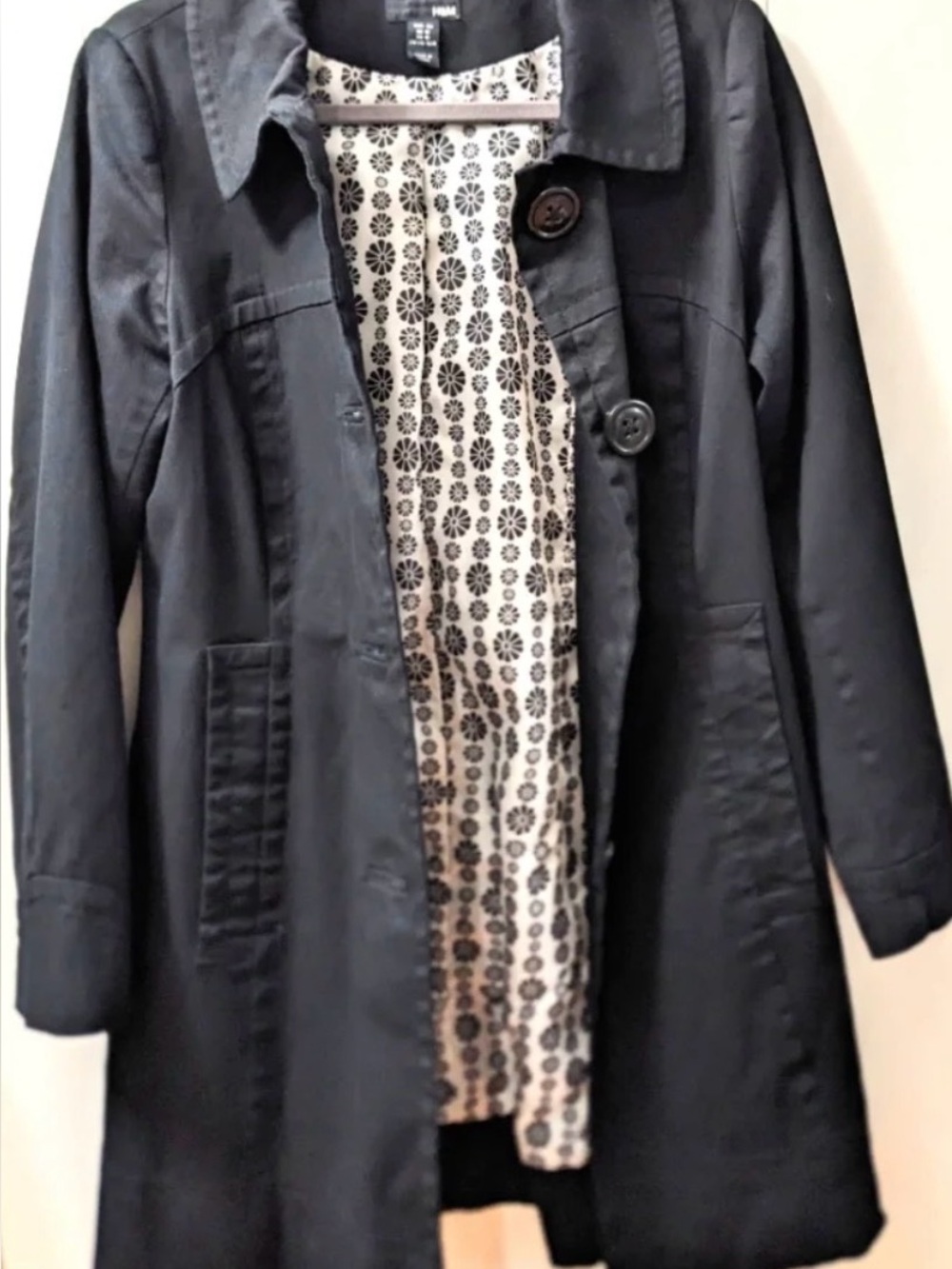 H&M Black Single-Breasted Trench Coat - Classic Cut - Worn Once! Like New! - Picture 3 of 7
